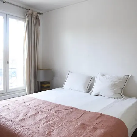 100 M With Seine View Marais Near Notre-dame París