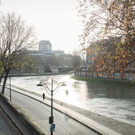 Appartamento 100 M With Seine View Marais Near Notre-dame