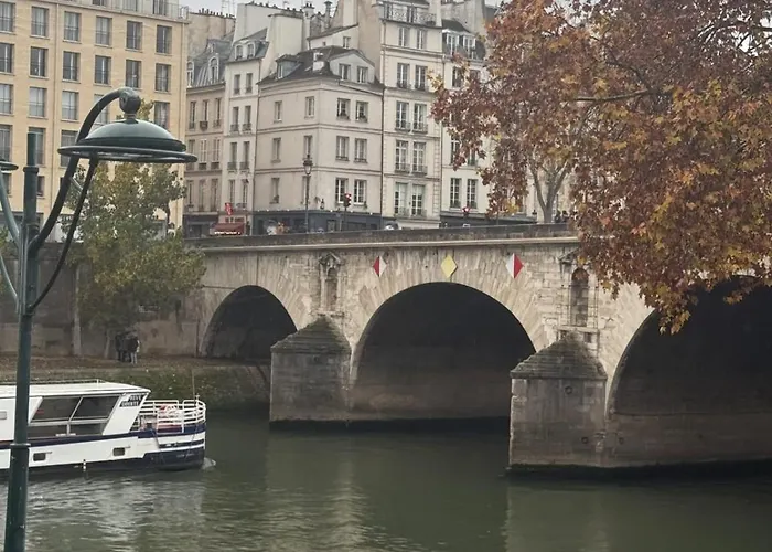 100 M With Seine View Marais Near Notre-dame Appartement